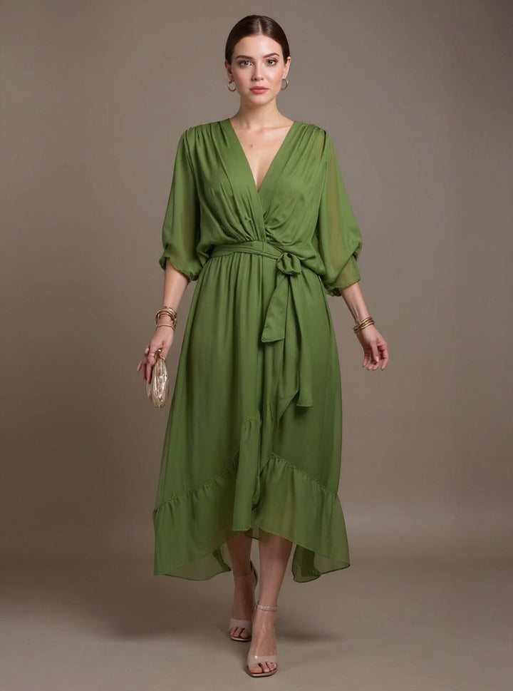 Yara - Elegant V-neck dress